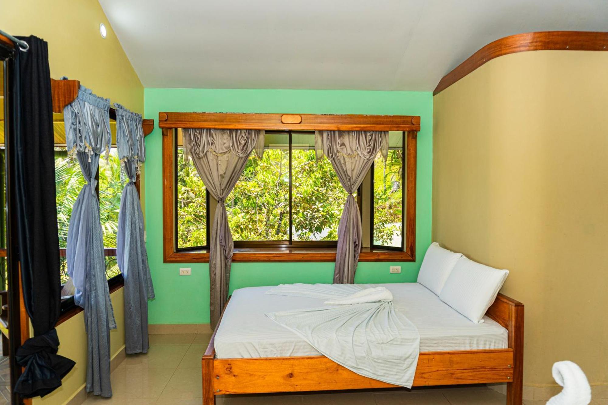 Hotel Rancho Corcovado Drakes Bay Екстериор снимка