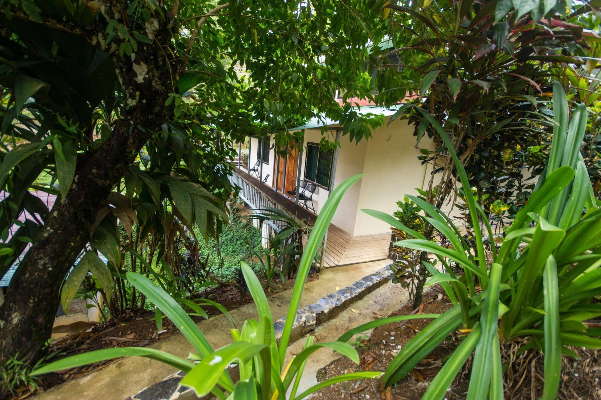 Hotel Rancho Corcovado Drakes Bay Екстериор снимка